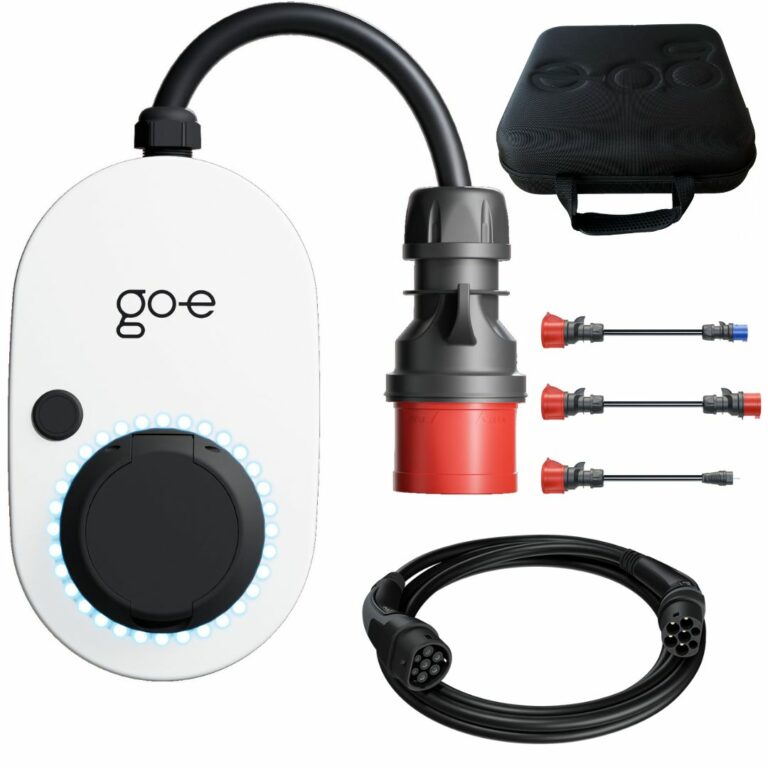 go-e Travel Pack inklusive go-e Charger Gemini flex, Ladekabel Typ 2, Adapterset und Case